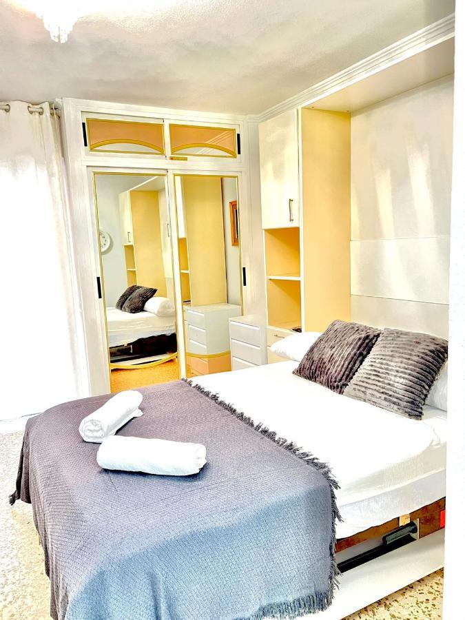 Studio Touristique Iris Apartment เบนัลมาเดนา ภายนอก รูปภาพ